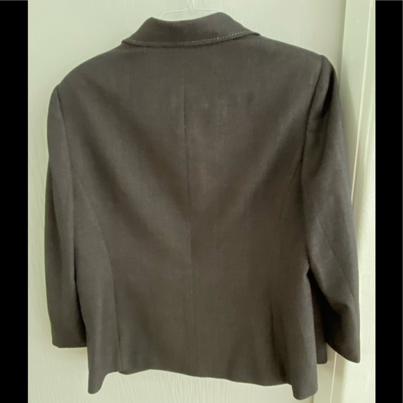 Women’s Anne Klein 18W 3 button dark brown with tan stitching. Lined - Picture 2 of 4